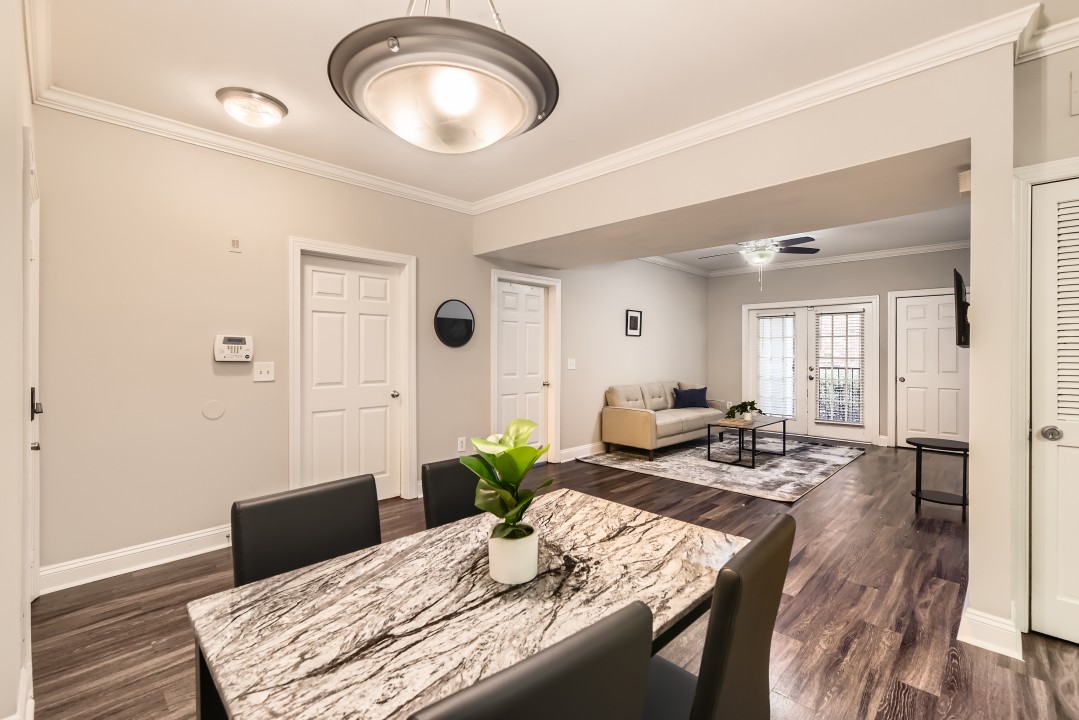 Crest at Midtown · Unit 1125 2/2