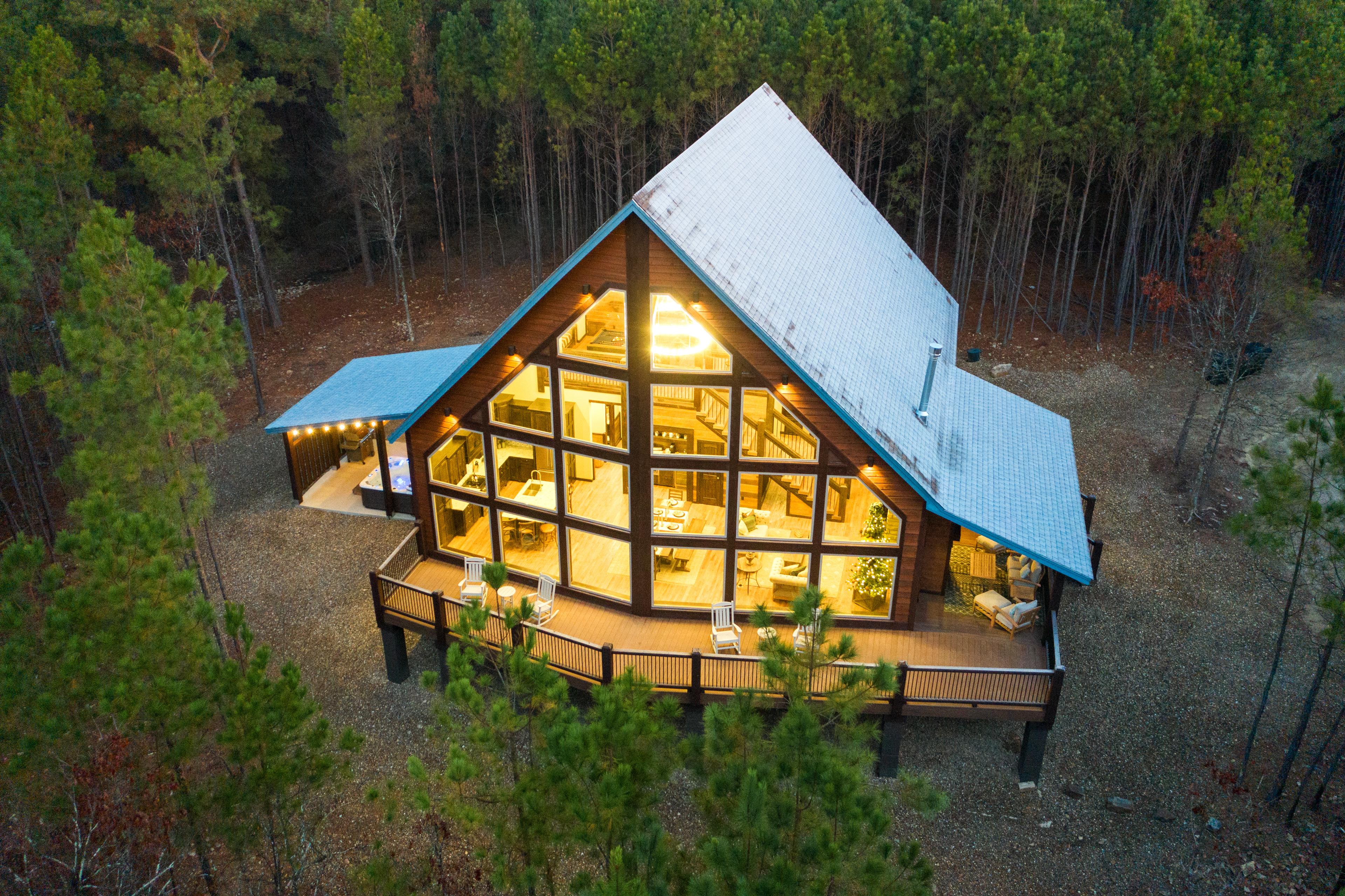 Starry Pines Lodge — Broken Bow, OK — vacation rental