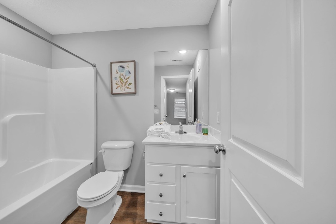 Stonecrest 910, · Unit 2/2
