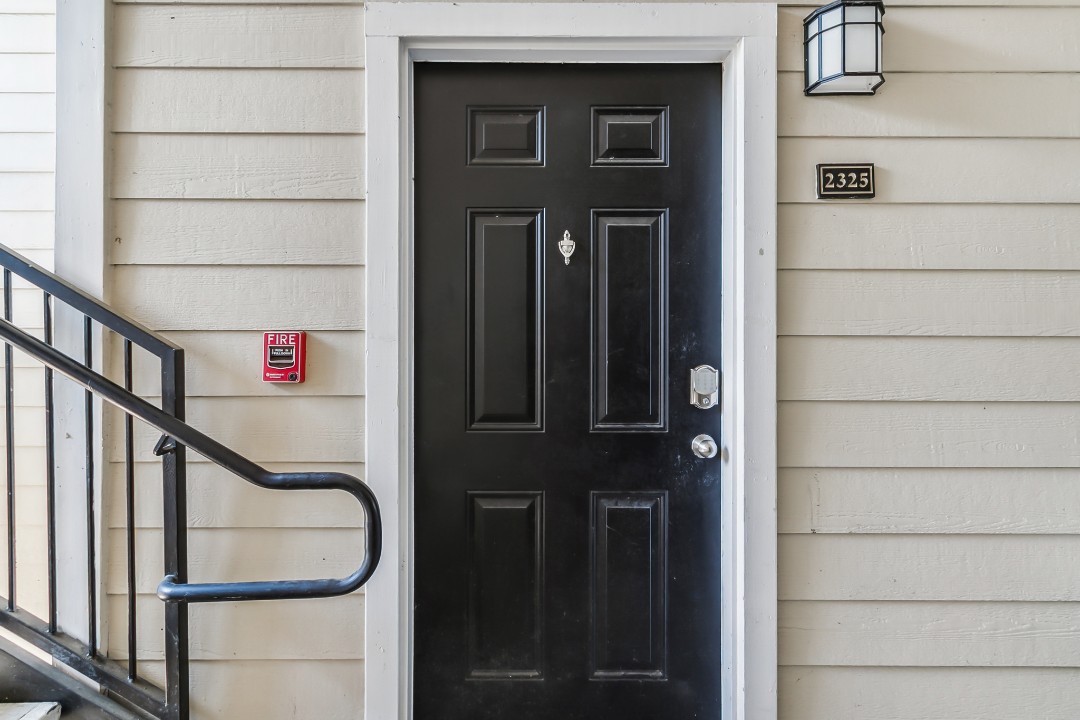 The Verandas, 2325 Calgary Crescent, · Unit 1/1
