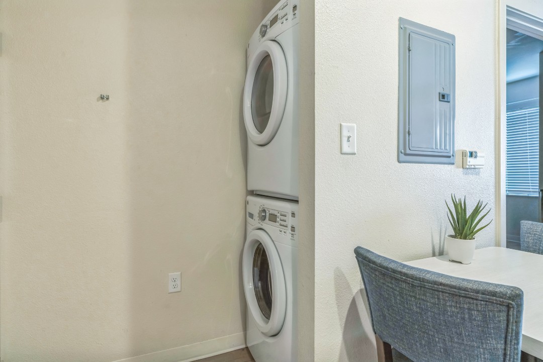 Simplicity At the Rim · Unit 1117  1/1