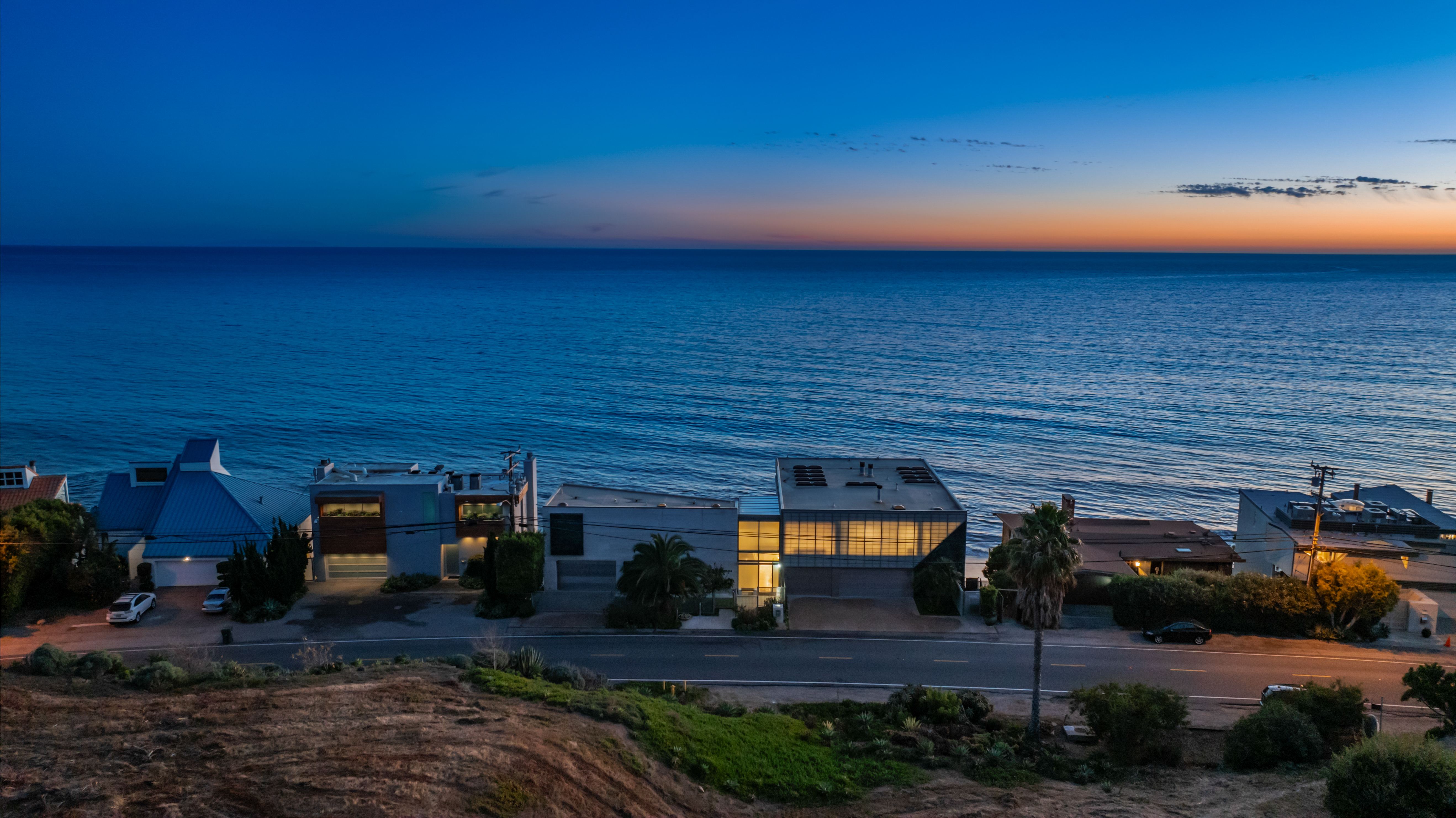 Malibu Glass Estate photo 3