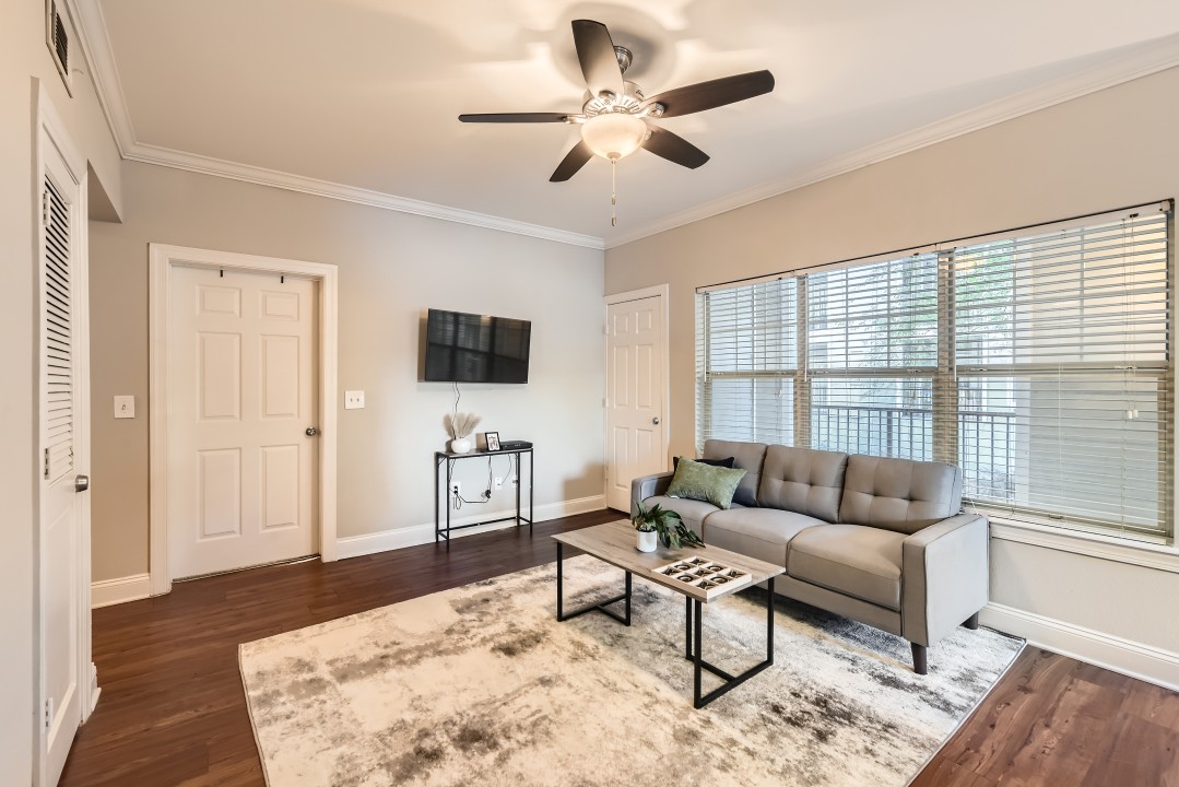 Crest at Midtown · Unit 4117 1/1