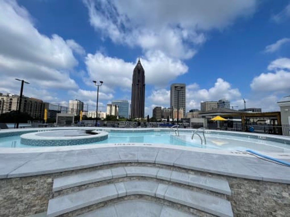 Crest at Midtown · Unit 4117 1/1