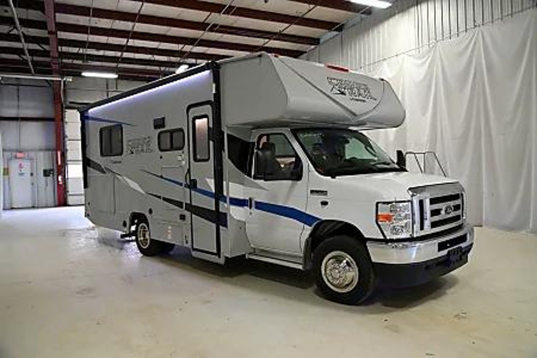 [27] 2022 Class C – Cross Trail – Easy to Drive