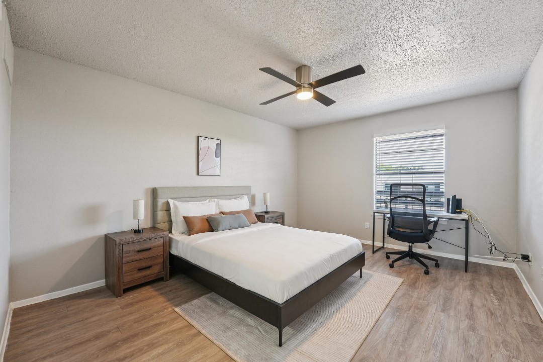 The Landry · Unit 306 2/2