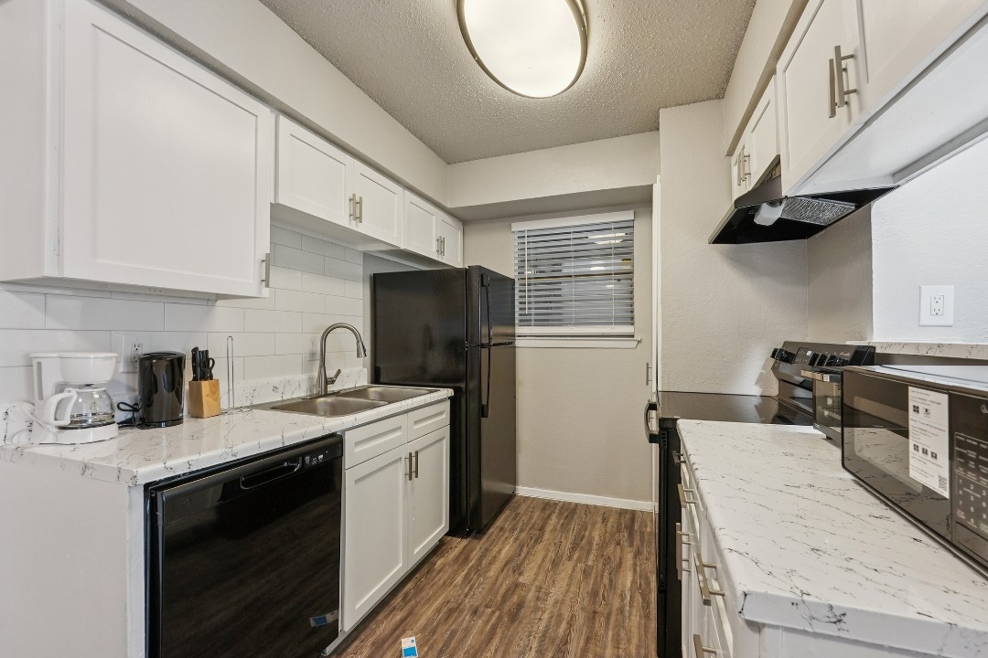 The Landry · Unit 288 2/1