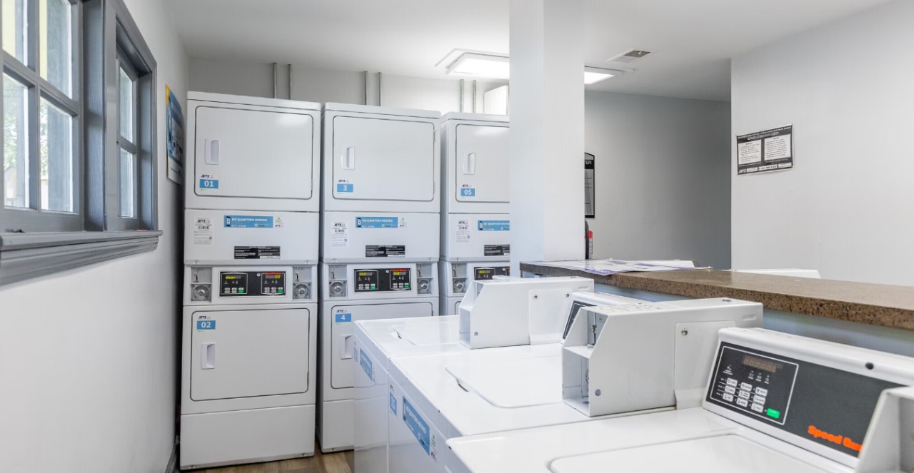 Taylor at 502 · Unit unit 2200-100 2/2