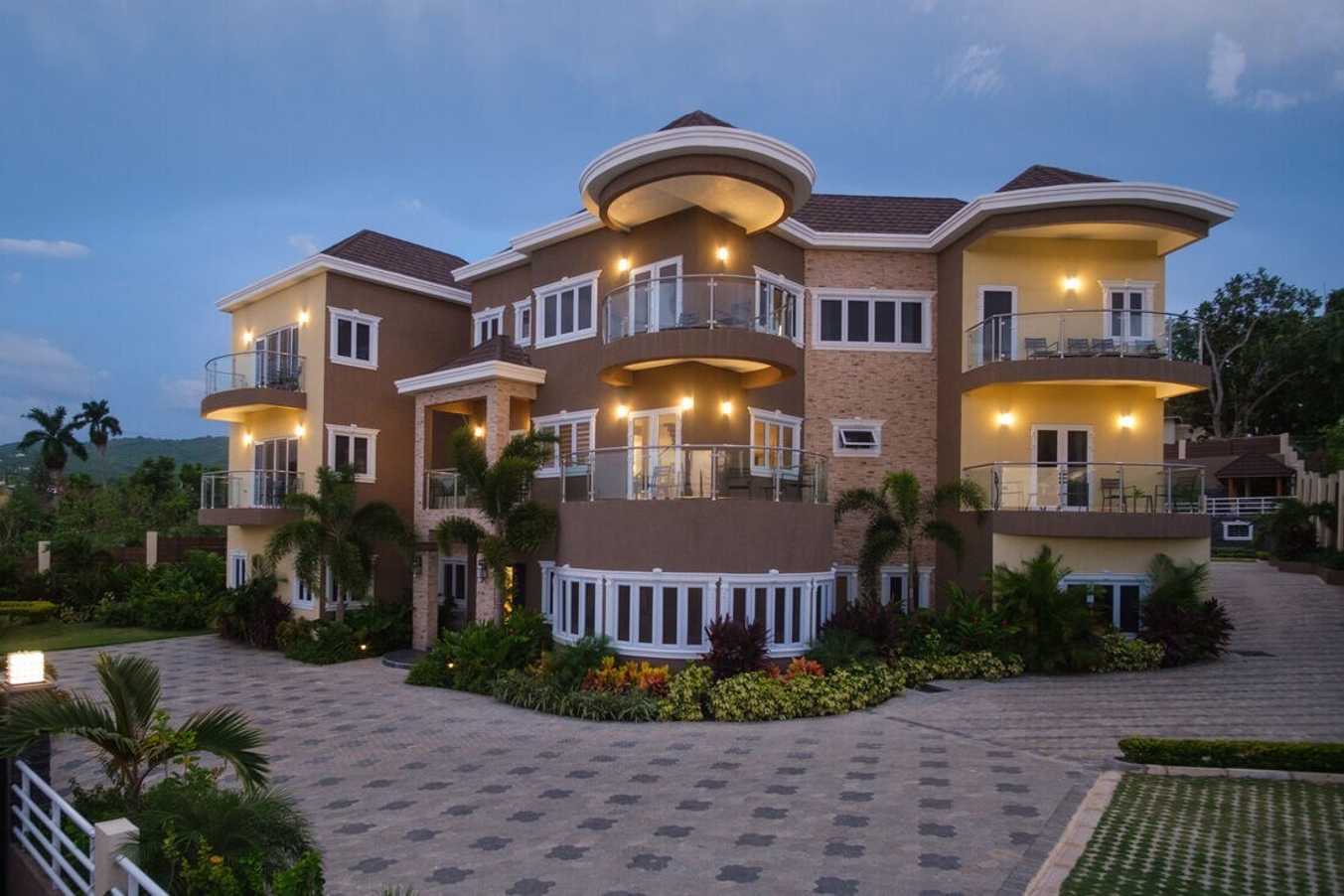 Sunseeker-Modern Chic Montego Bay Large Groups 11 — Montego Bay, St. James Parish — vacation rental