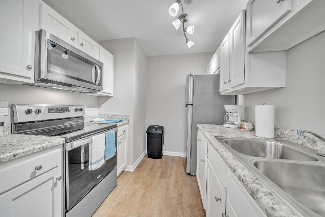 Stonecrest 712, · Unit 2/2