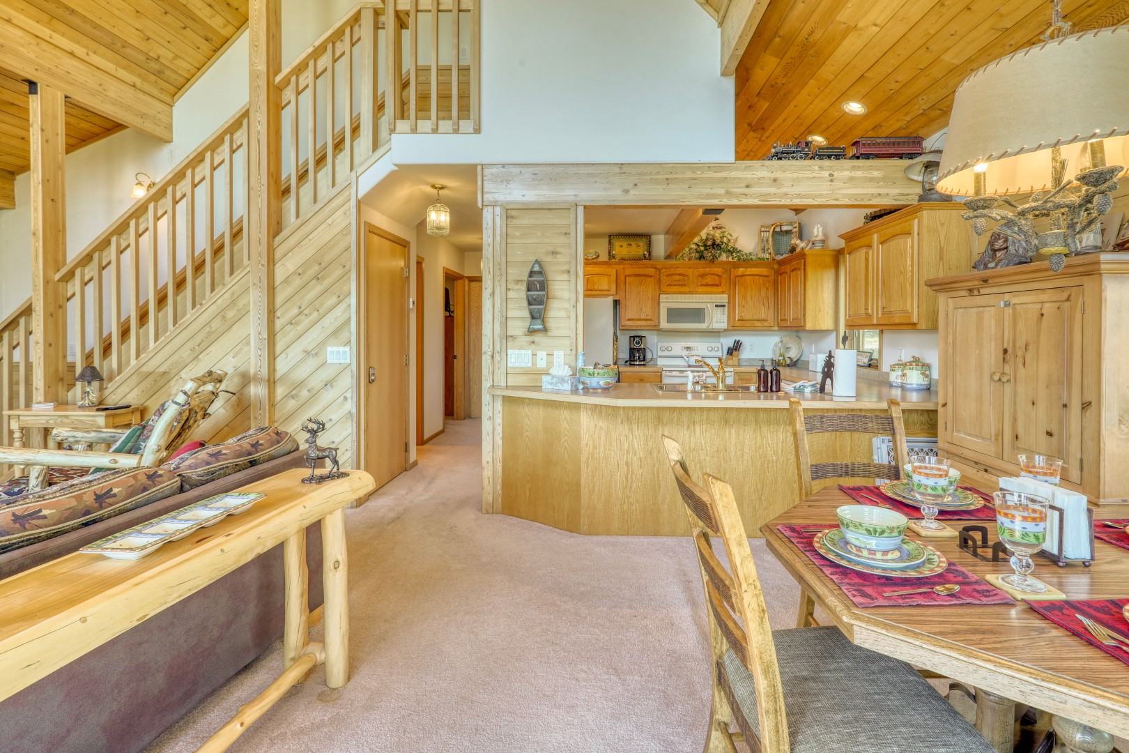 Lake Forest Lodge