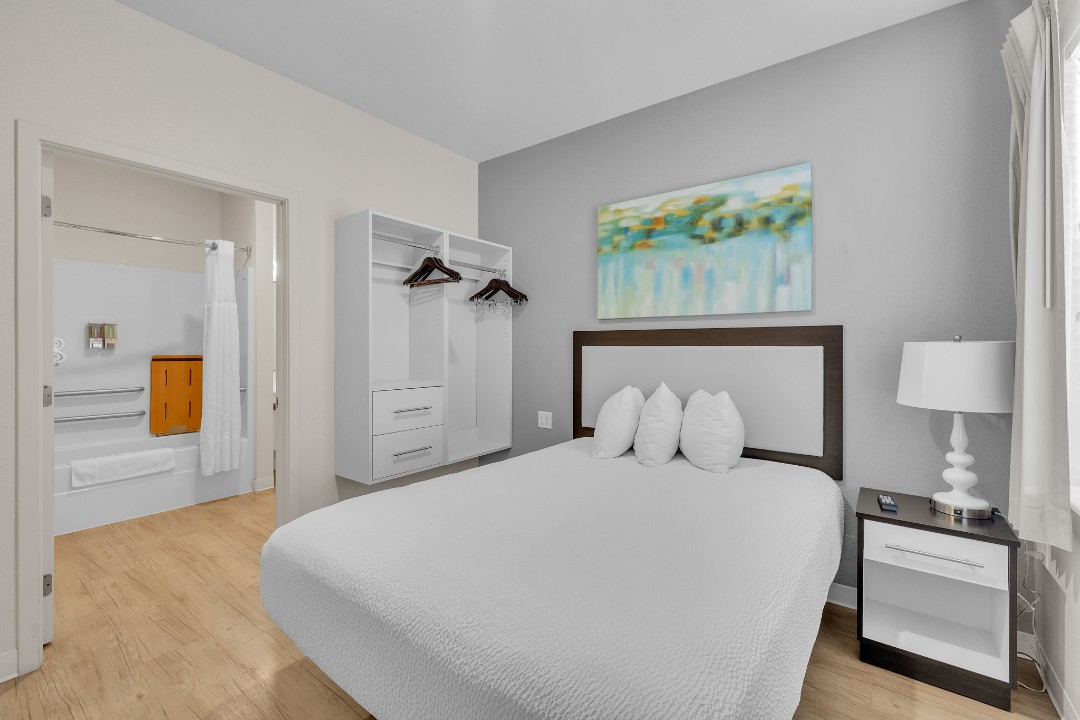 Simplicity At the Rim · Unit 1106  1106 2/2