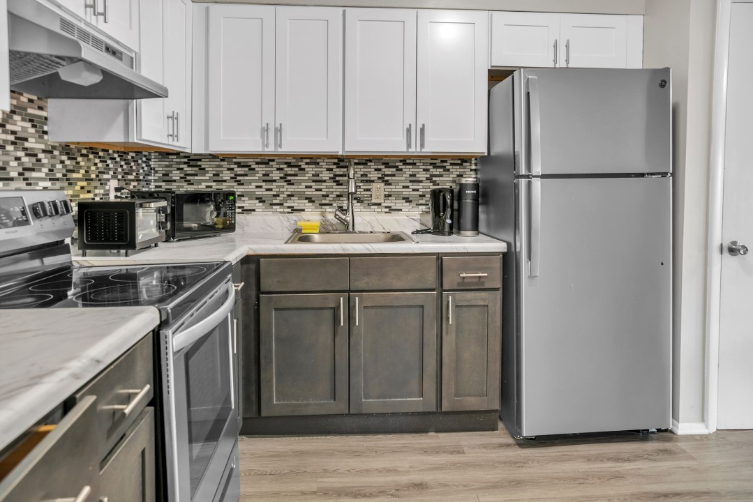 The Chateau, 306 Shipley Rd · Unit Apt 624 2bd/2bth