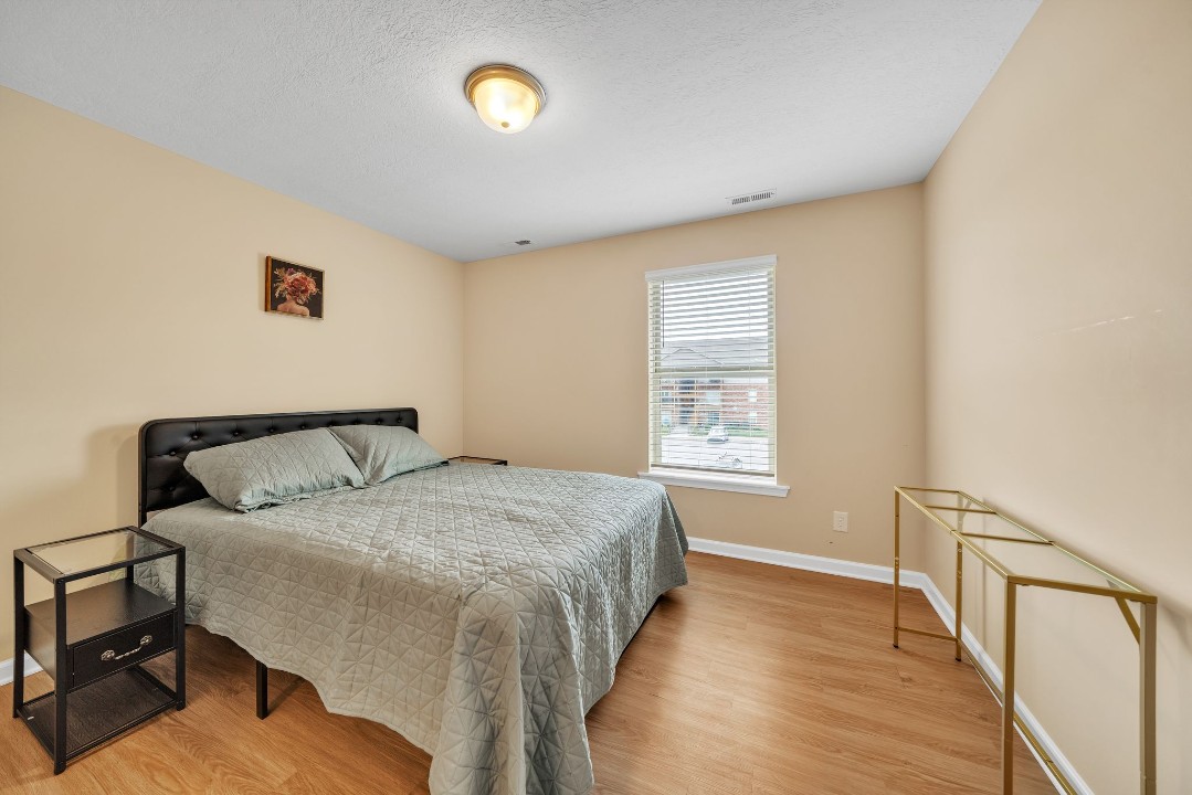 Stonecrest 701, · Unit 2/2