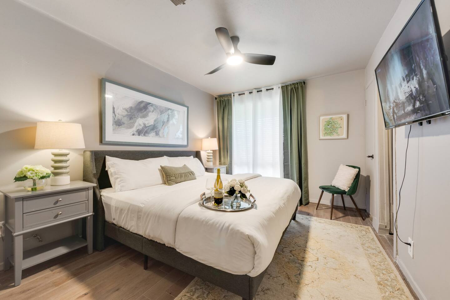 6011-219 (1BD/LOFT/1.5BTH/2B) photo 2