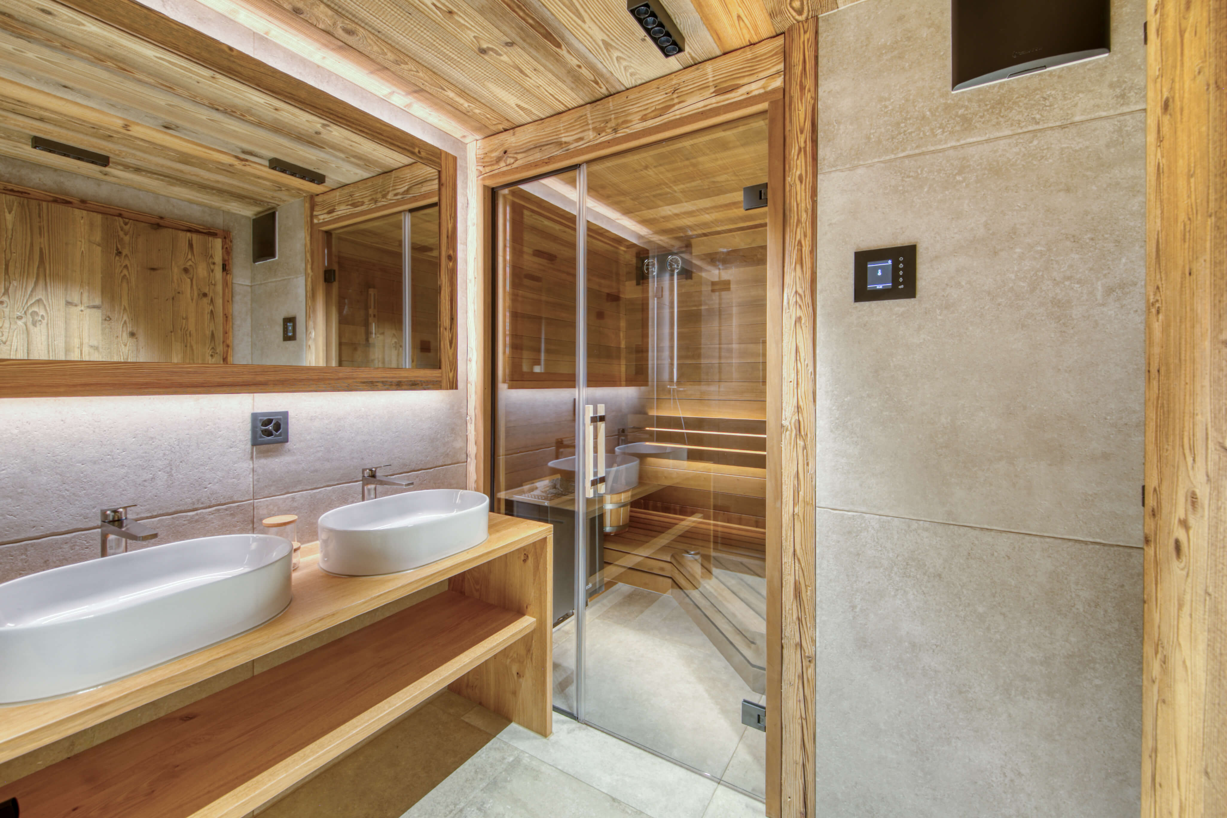 High-end central duplex w sauna in Champéry, Valais