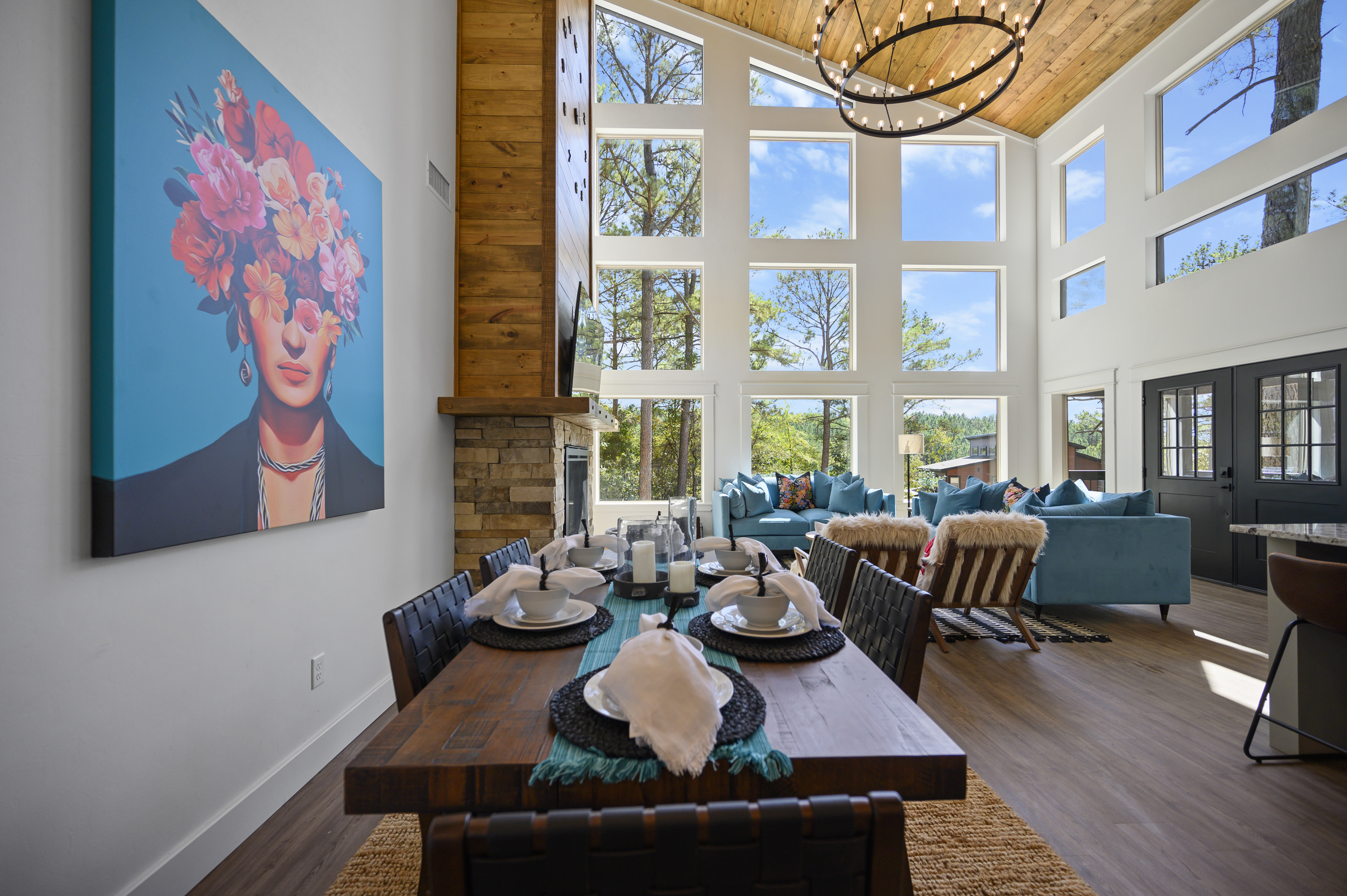 Mi Vida Loca: Pool, Pond, Secret Playroom, Lasers