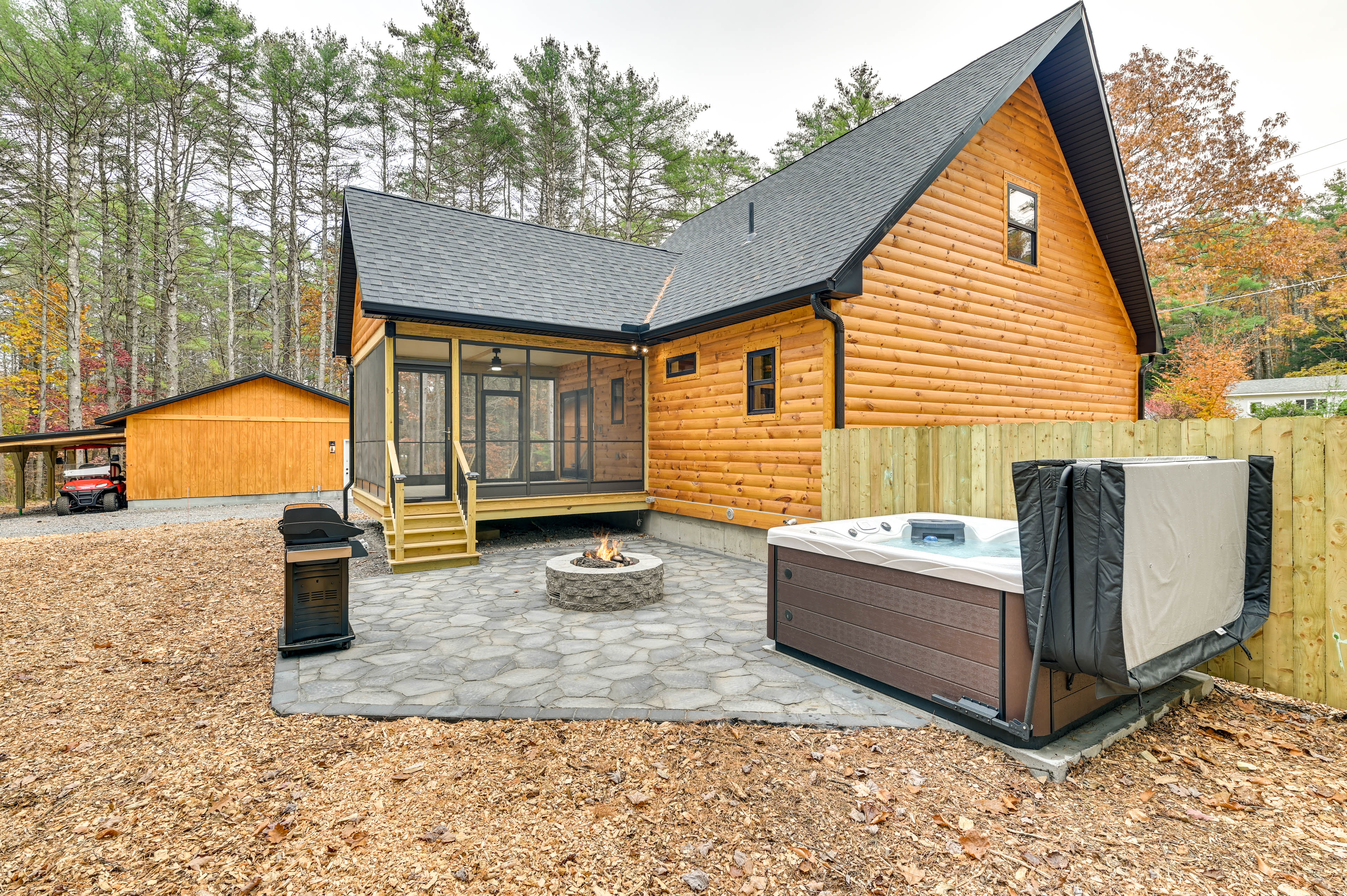 Camp Karahkwa- Private Hot Tub & Lake Access — Gloversville, NY — vacation rental