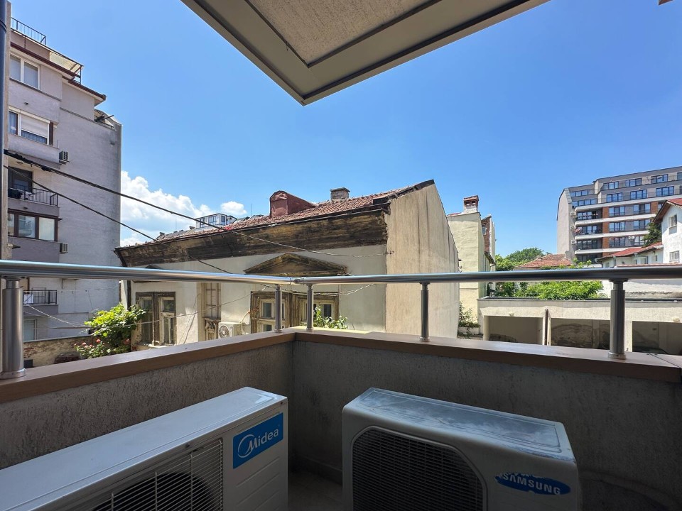 Property thumbnail 25