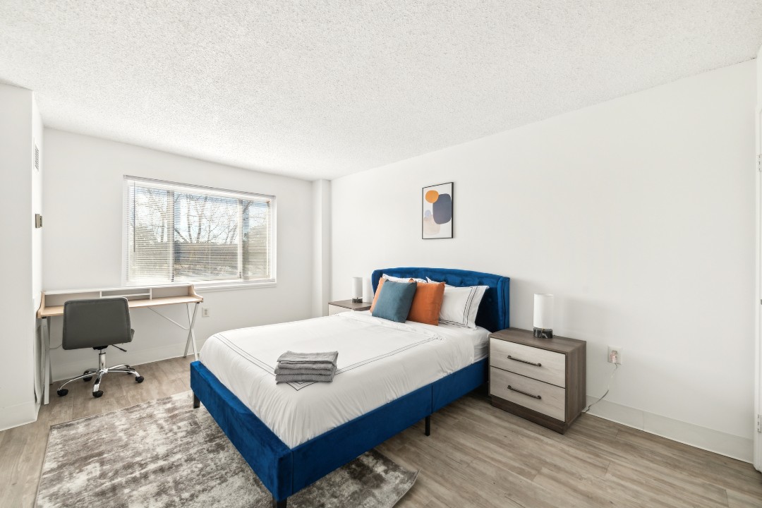 2 Bedrooms · Signature layout