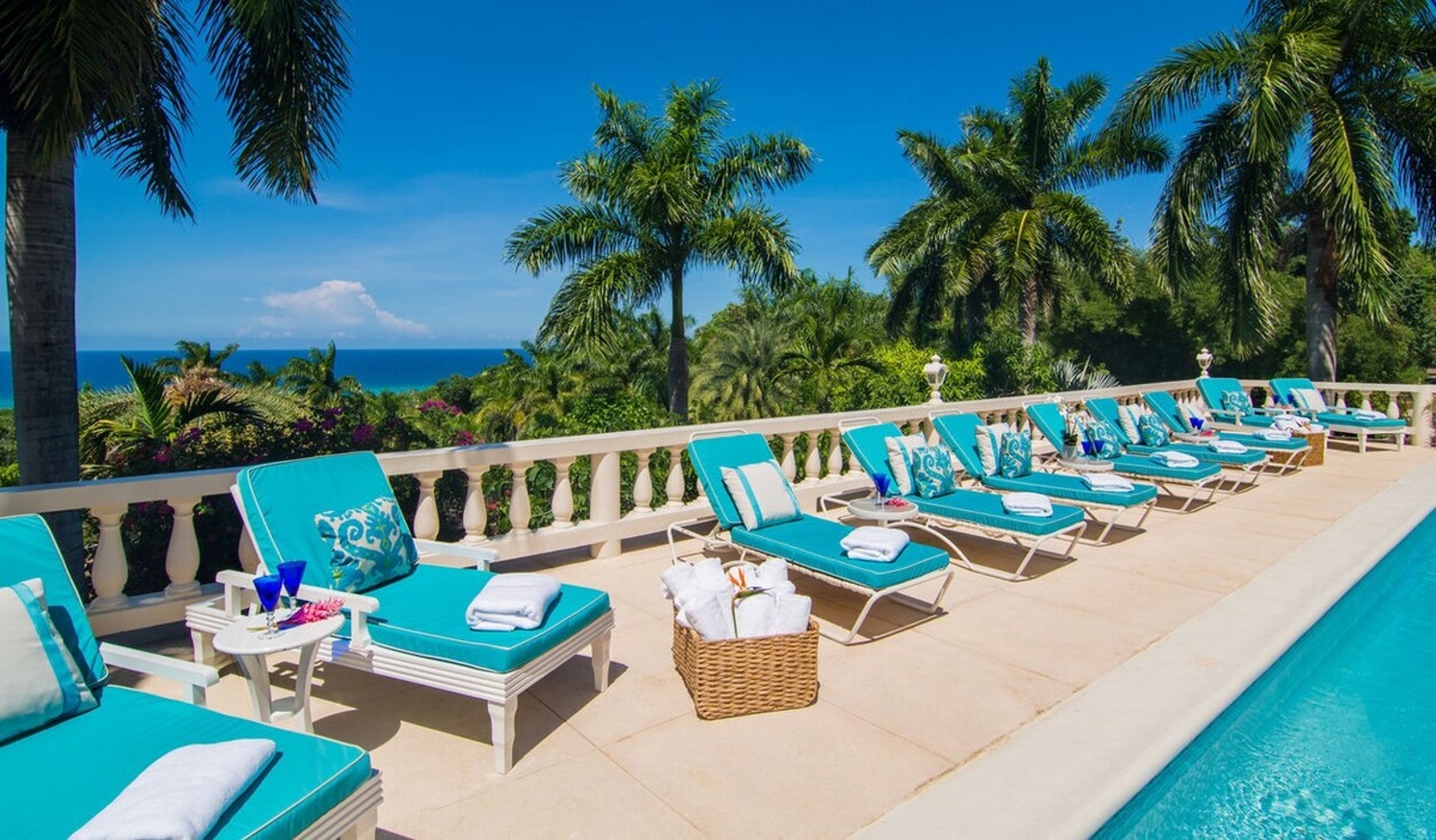 Endless Summer 7-BEACH MEMBERSHIP, PRIVATE POOL, FULLY STAFFED, ELEGANT  — Montego Bay, St James — vacation rental