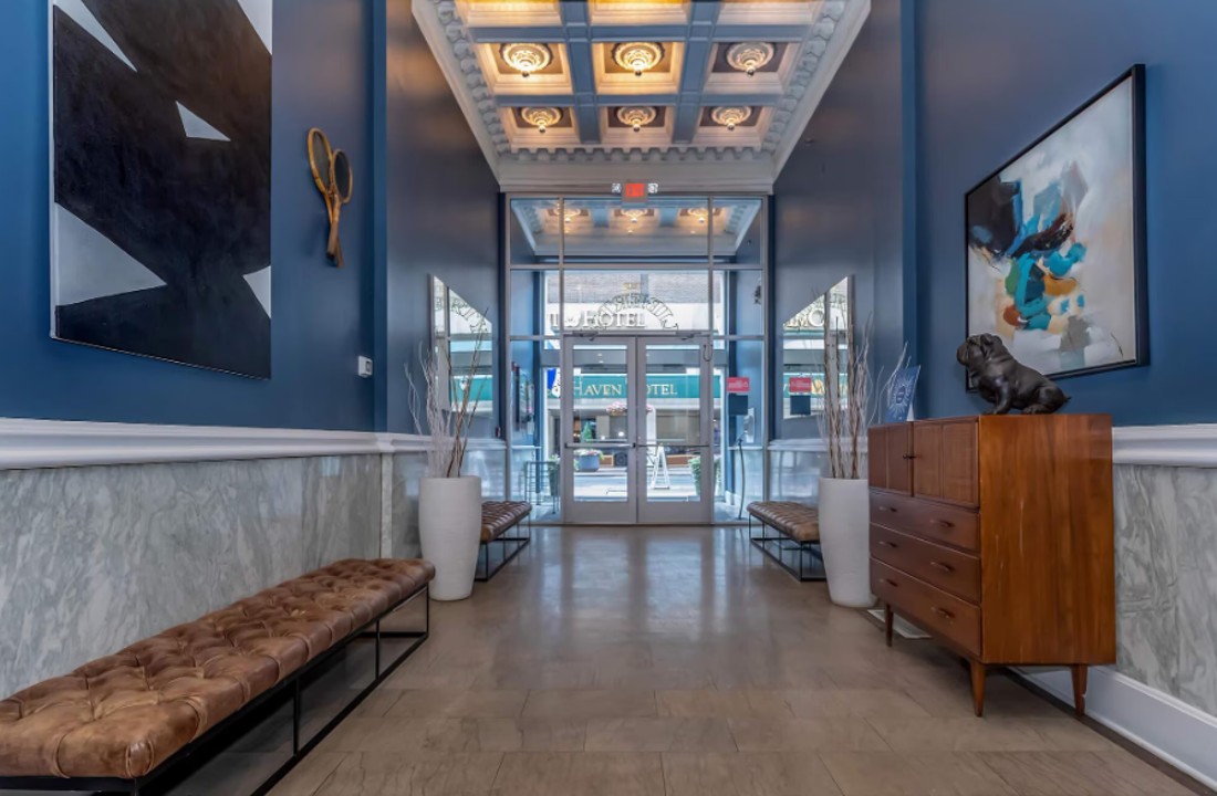 The Liberty Building 209 Studio