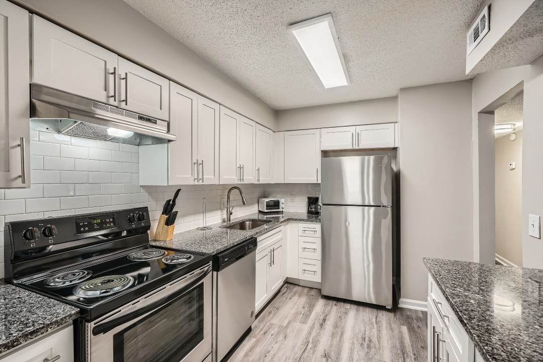 Crest at East Cobb 1820E · Unit 2/2