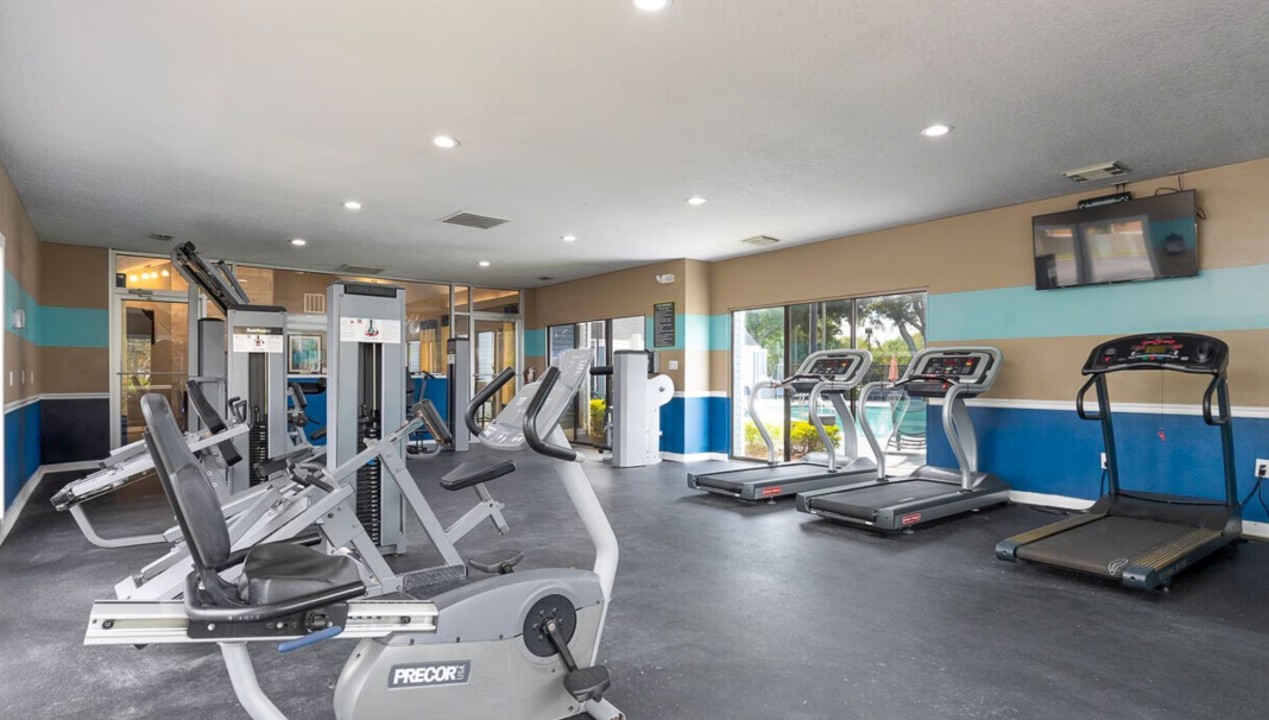 Avenue · Unit at Winter Springs 21-307 2/2