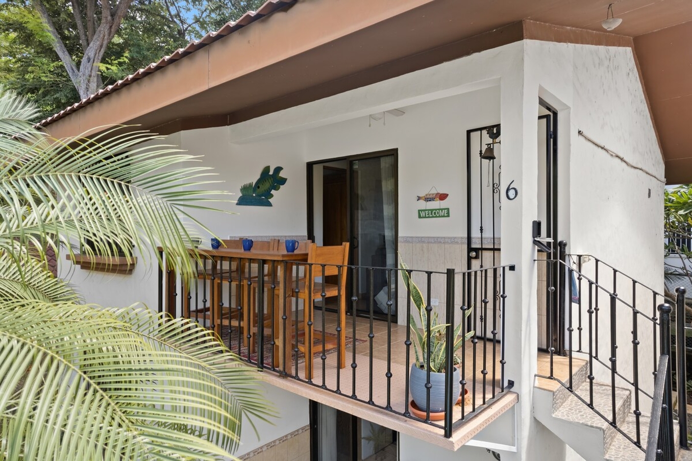 1-minute to Beach – 2 Suites - 100Mb Wi-Fi — Playas del Coco, Guanacaste — vacation rental