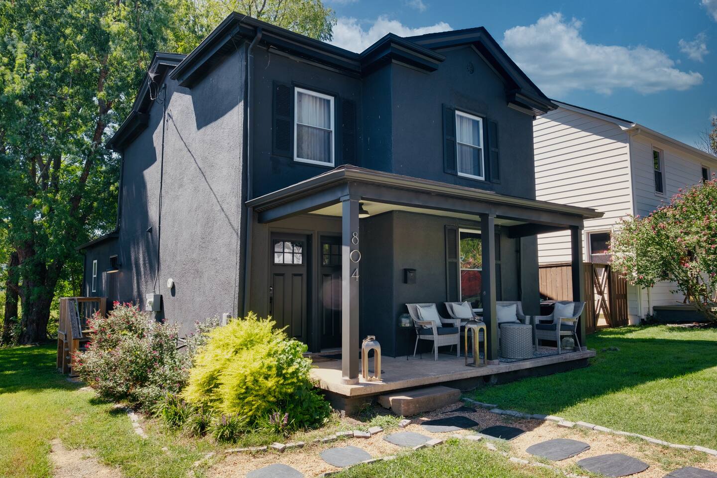 Montrose Manor- In the heart of Belmont! — Charlottesville, VA — vacation rental