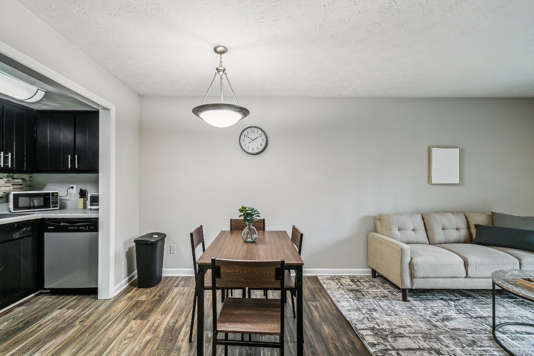 Vinings · Unit 3203 1/1