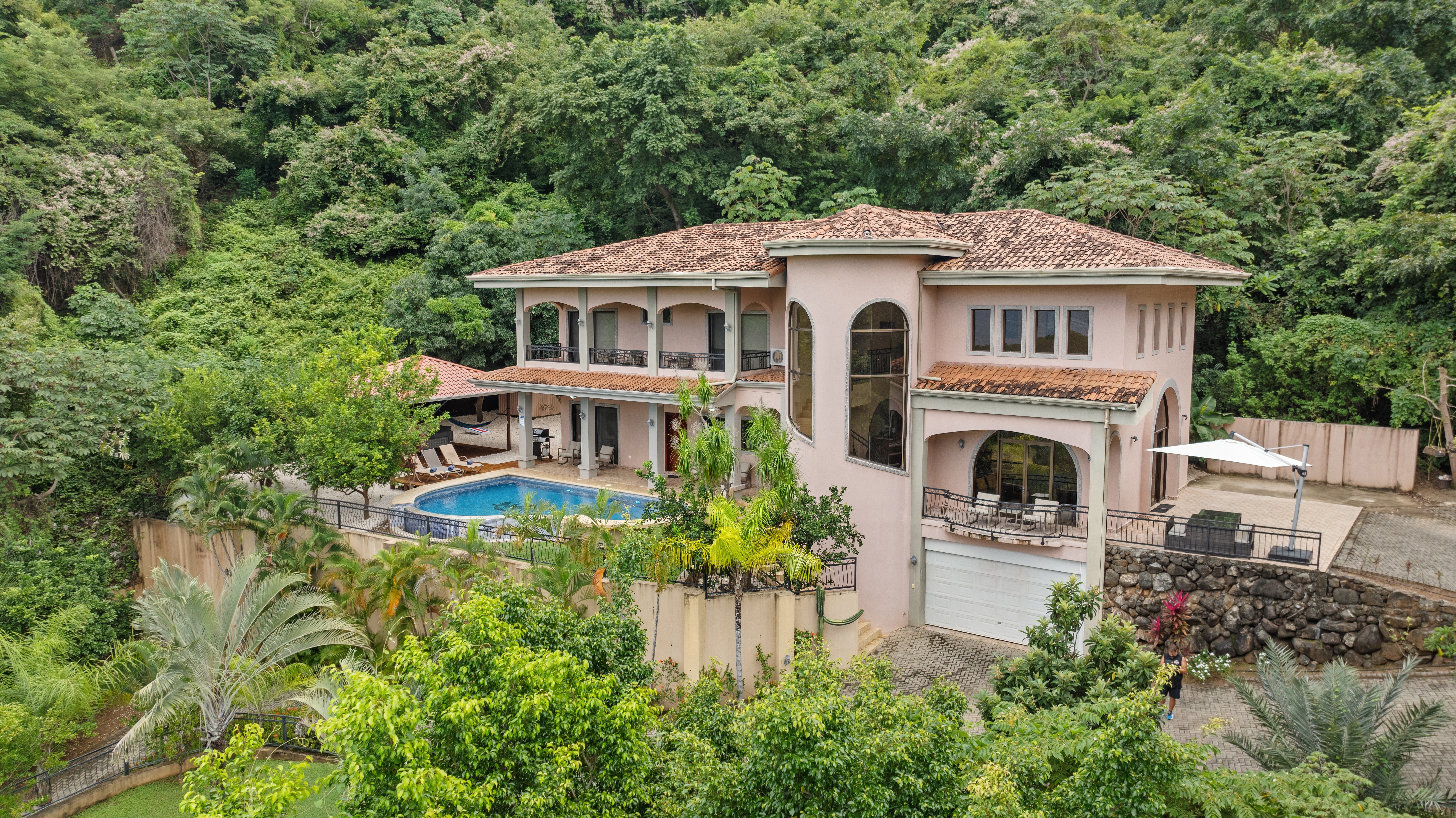 Huge Villa - Secluded Setting - Tons of Amenities — Playa Ocotal, Guanacaste Province — vacation rental