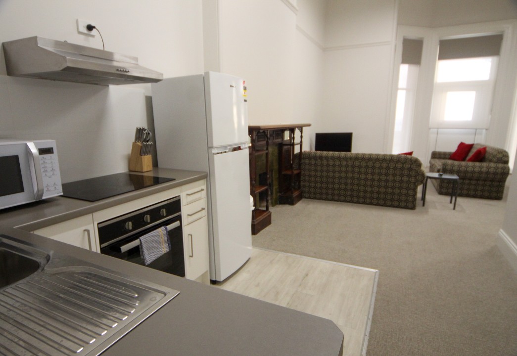 Fully Equipped Kitchens in Every Unit
Self-contained kitchens with cooktop, oven, fridge, microwave, and cooking essentials.