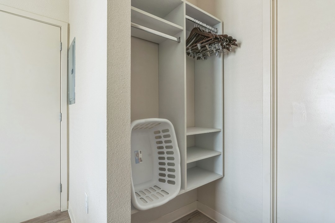 Simplicity At the Rim · Unit 1104  2/2