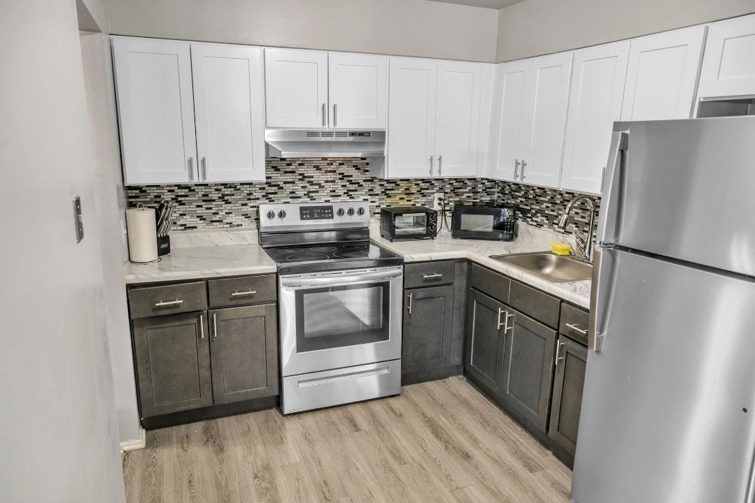 The Chateau, 306 Shipley Rd · Unit Apt 624 2bd/2bth