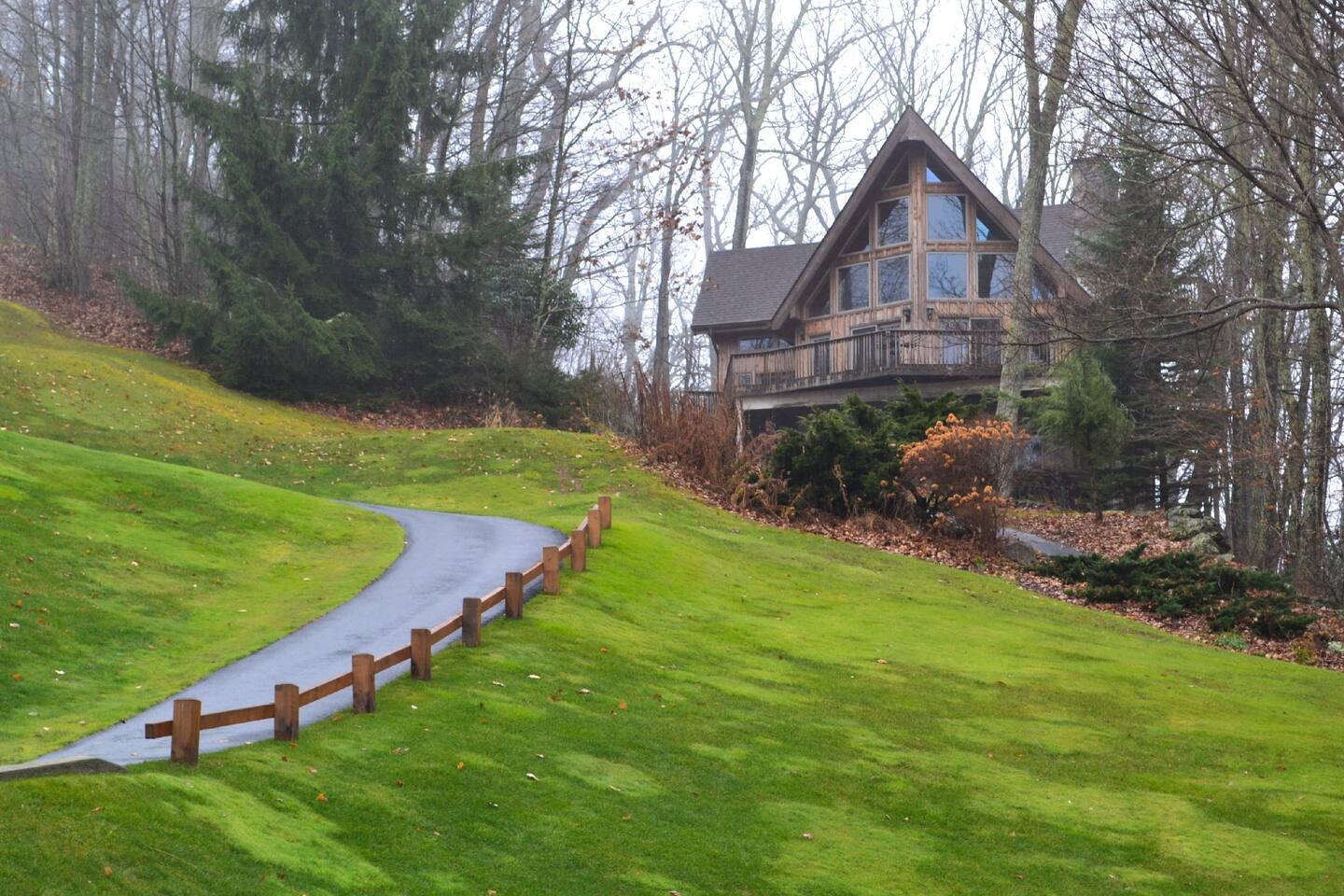 Home in Mountain Air, Private Airstrip to Your Home! — Burnsville, NC — vacation rental