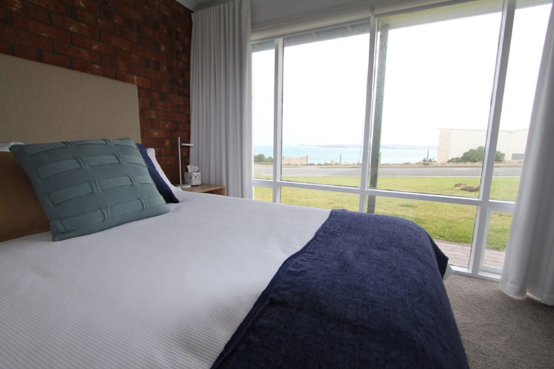 Directly opposite Knights Beach with uninterrupted coastal views.