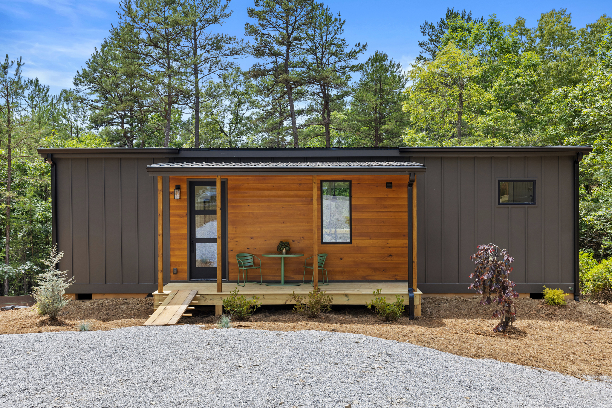 Sunbeam | Cozy Deck +  Hot Tub/Sauna Access + Dogs