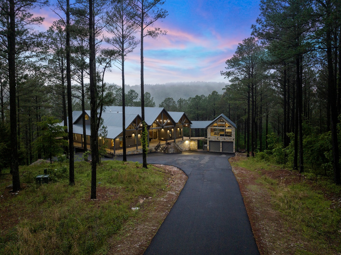 Sweet Harmony Lodge — Broken Bow, OK — vacation rental