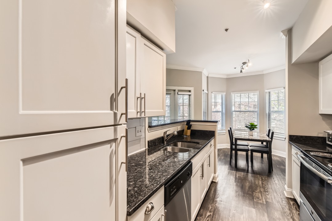 Crest at Midtown · Unit 1112 1/1