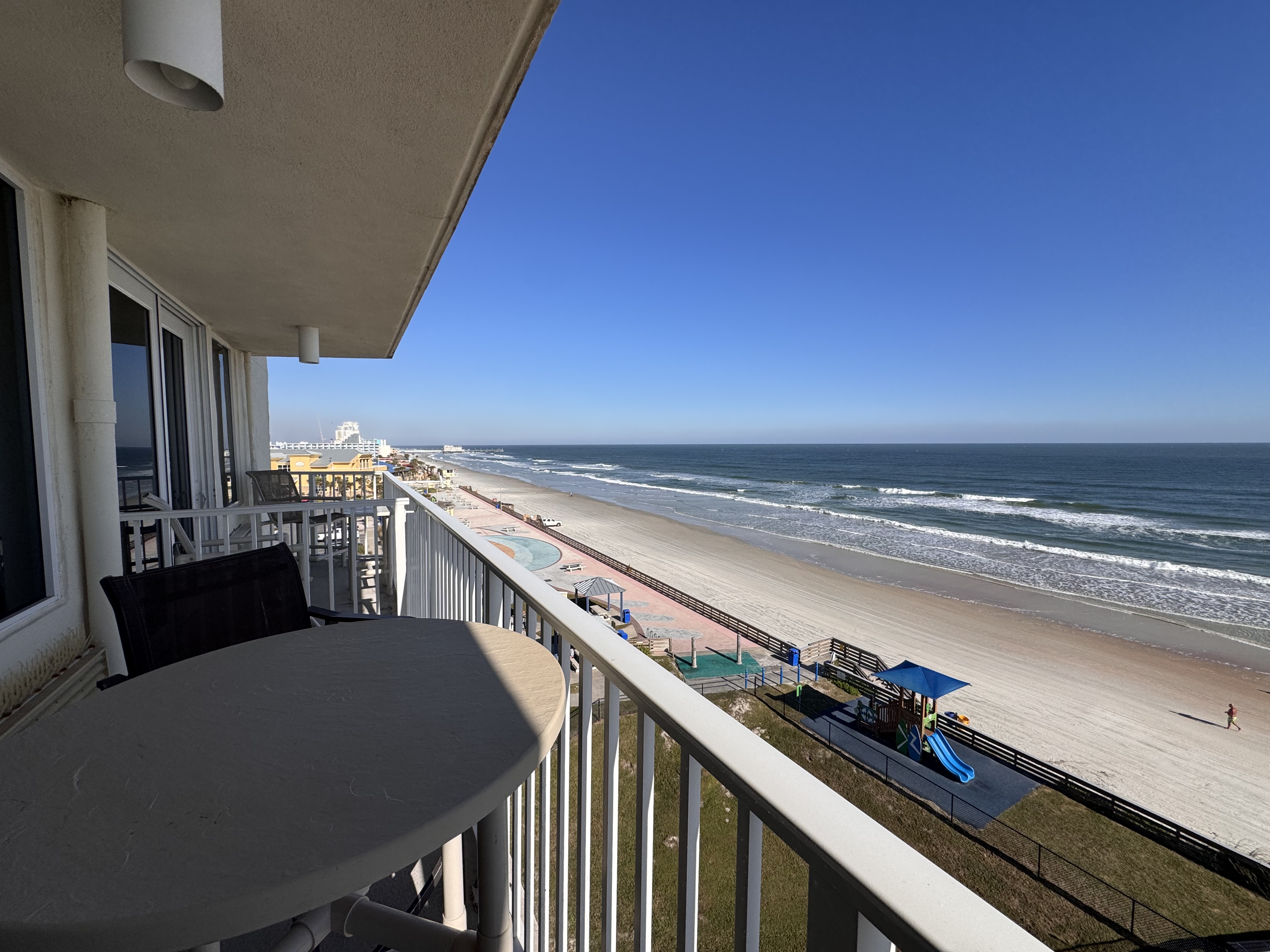 Dolphins*Ocean*Relaxing in Daytona Beach, FL