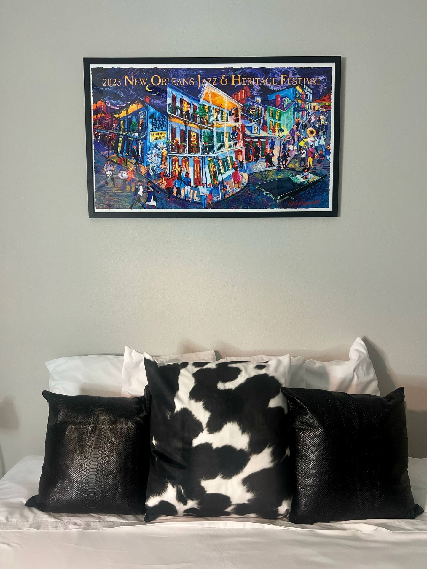 Second Queen Bedroom | Plush bed with microfiber sheets!