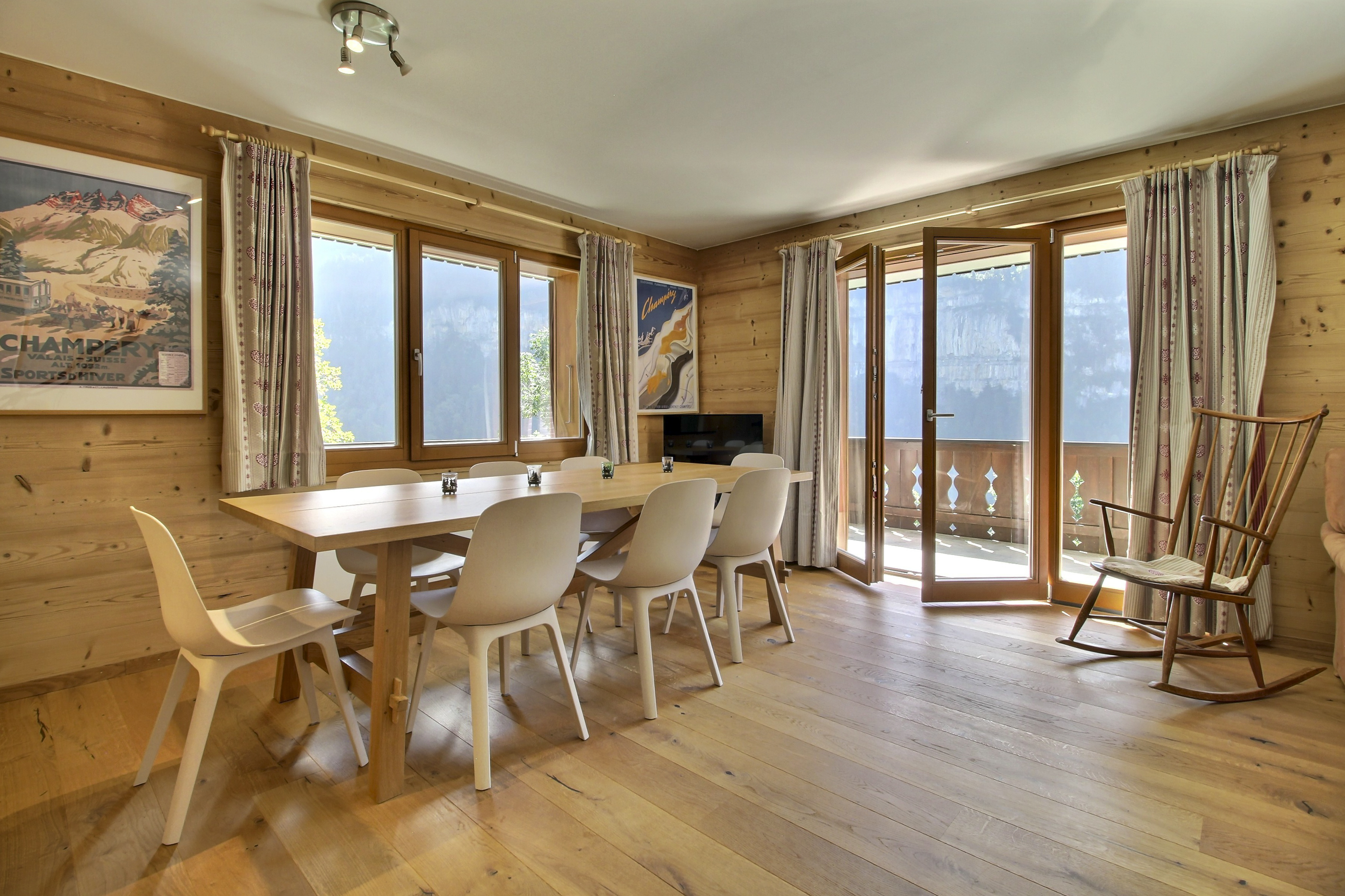 Renovated Flat Next to Cable Car in Champéry, Valais