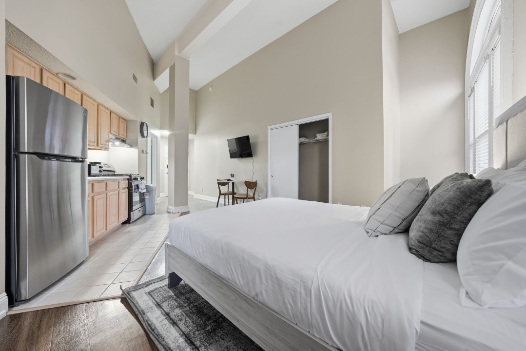 The Liberty Building 209 Studio