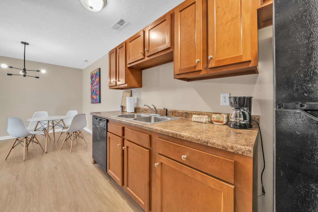 Stonecrest 822, · Unit 2/2