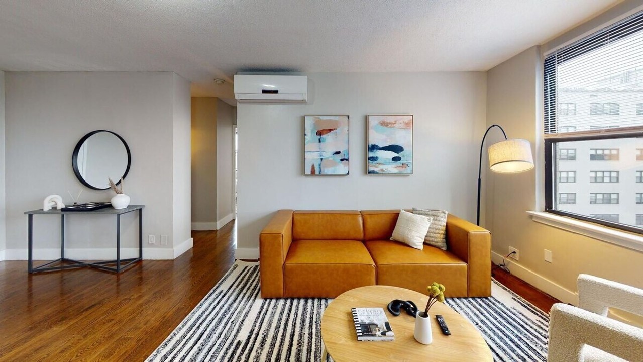 2 Bedrooms · Signature layout