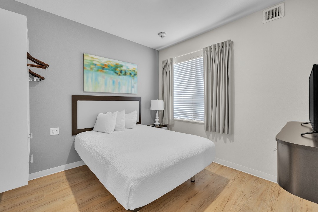 Simplicity At the Rim · Unit 1106  1106 2/2
