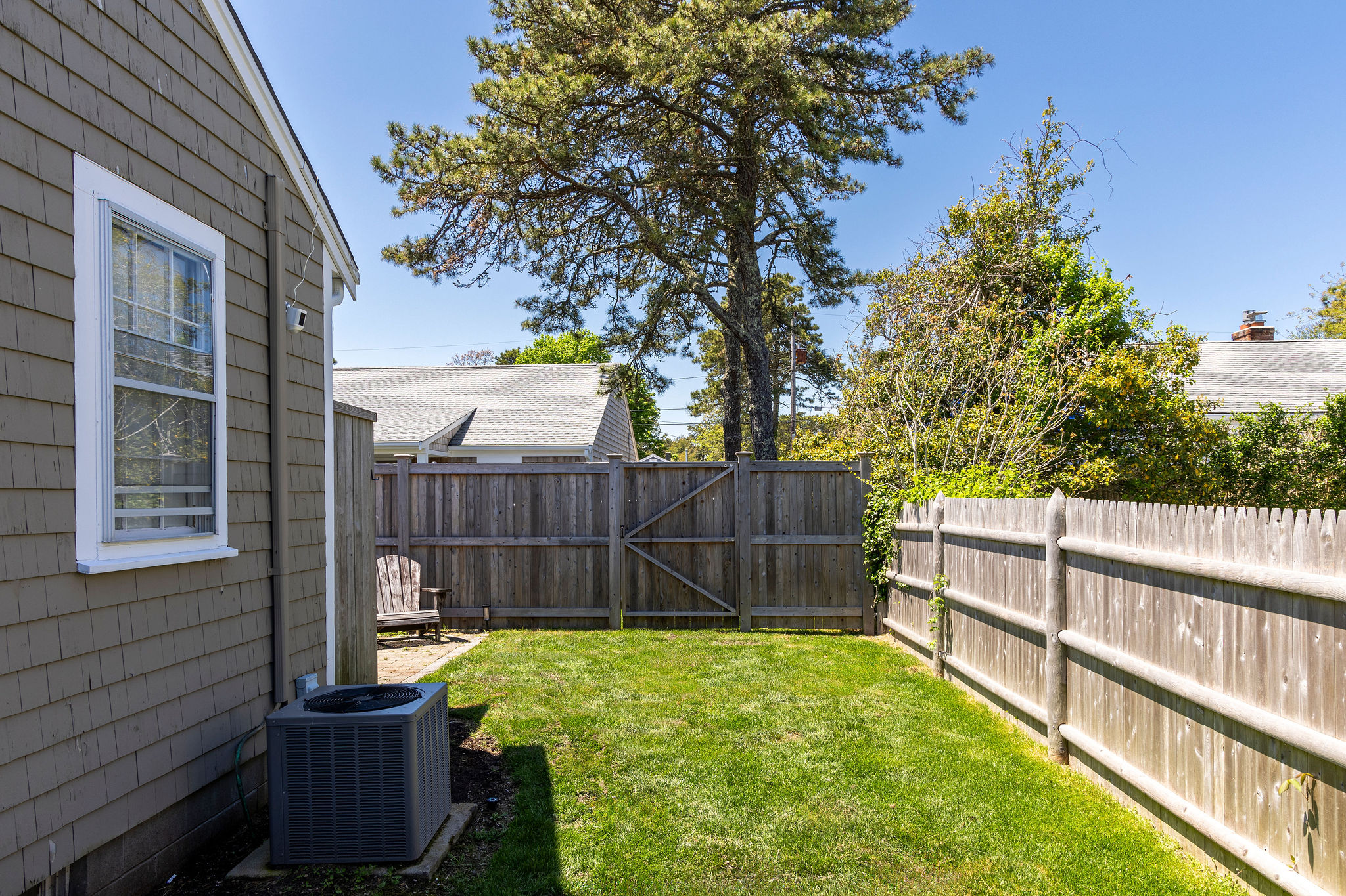 Cape Cod Beach Cottage - Unit B - Photo 27 of 29