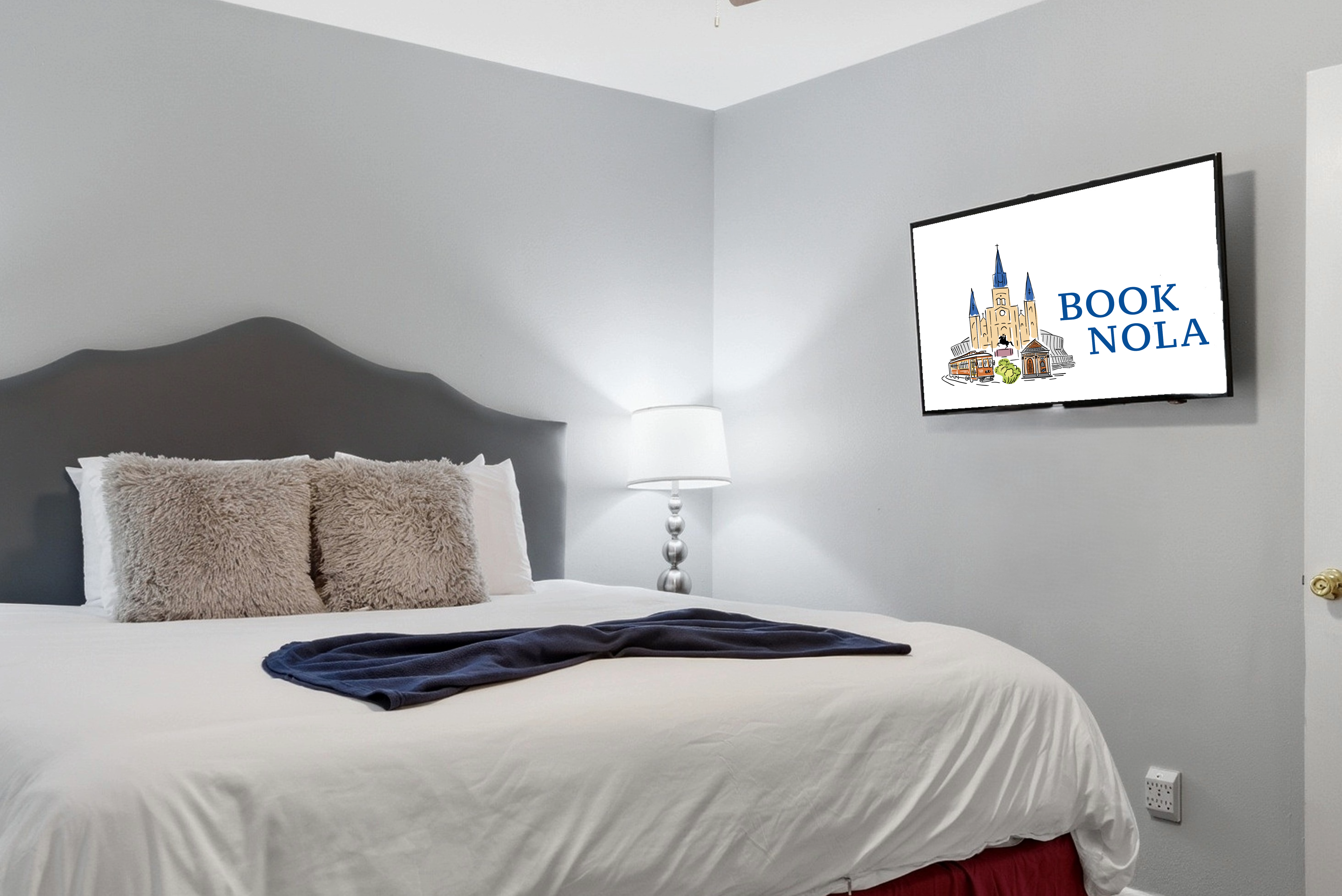 Soft bedroom retreat with restful ambiance