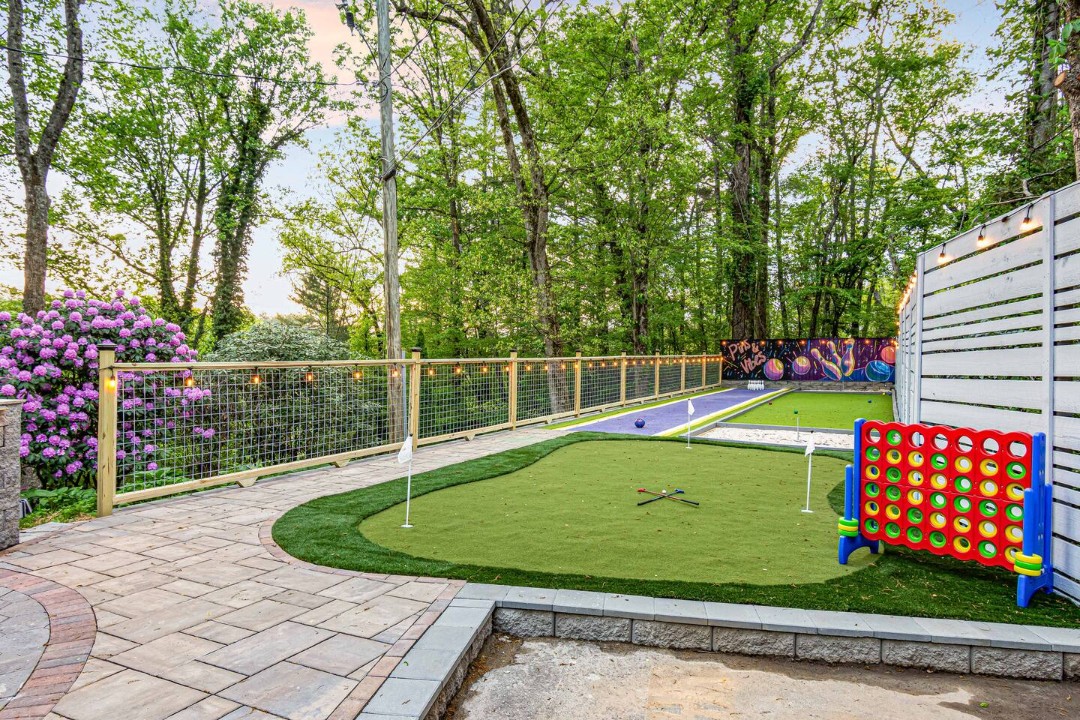 Wildernest Villa outdoor entertaining area
